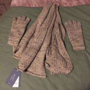 Universal thread scarf and glove set
